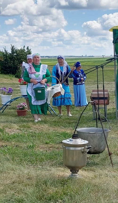 18 июльдә Яңа Чишмә районы Чертуш авылында «Халык җәүһәрләре» фольклор фестивале узды