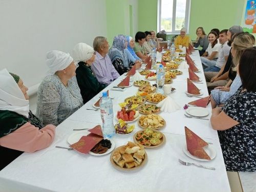 Тёплая встреча выпускников Зиреклинского лицея спустя 20 лет