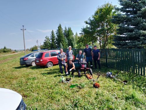 Акбүре авылы зиратында өмә оештырылды