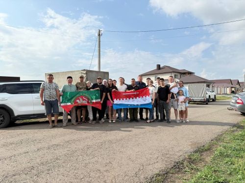 Сегодня состоялась погрузка гуманитарной помощи для наших бойцов СВО