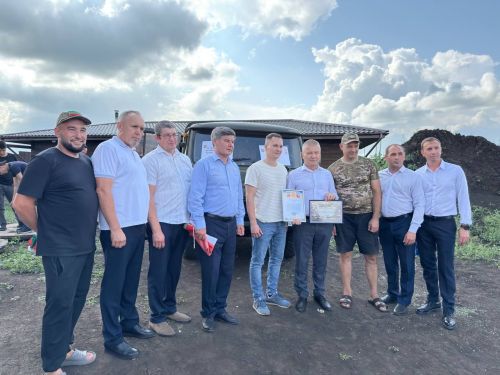 Сегодня состоялась погрузка гуманитарной помощи для наших бойцов СВО
