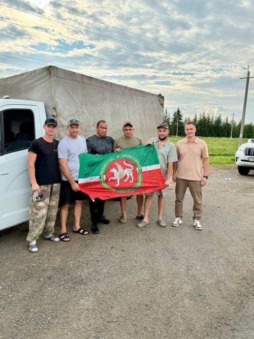 Сегодня состоялась погрузка гуманитарной помощи для наших бойцов СВО
