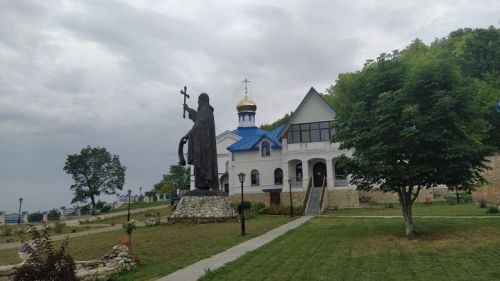 Во имя укрепления веры