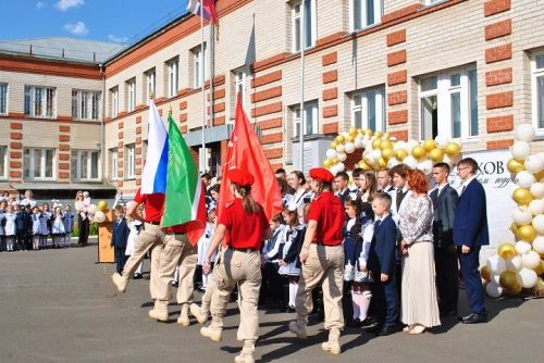 234 ученика сели  сегодня за парты в Новошешминской средней школе