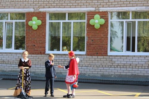День знаний в Новошешминской начальной школе-детсаде (фоторепортаж)