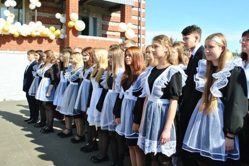 234 ученика сели  сегодня за парты в Новошешминской средней школе