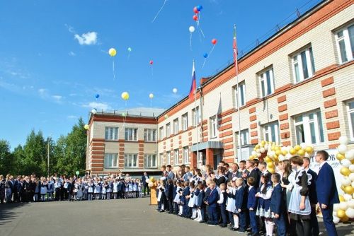 234 ученика сели  сегодня за парты в Новошешминской средней школе