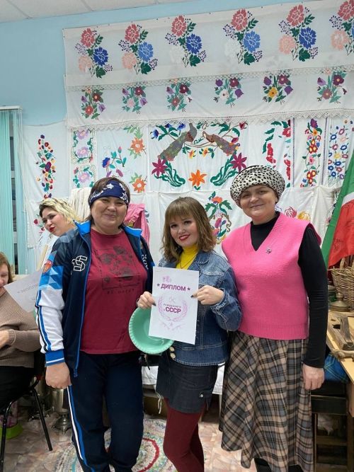 Чертуш авылы мәдәният хезмәткәрләре авыл халкы өчен «Минем адрес — Советлар Союзы» исемле җылы һәм ностальгияле тематик ял кичәсе оештырдылар