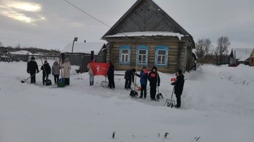 Акция «Снежный десант»: помощь от Совета Первых Петропавловской школы