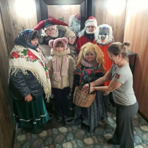 «Начались Святки!»: в Ленинском СДК прошли народные гуляния с колядками