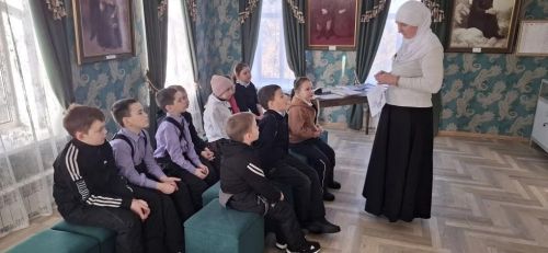 «Ленинградлыларның батырлыгы» – Шахмай авылы музеенда тарихи дәрес