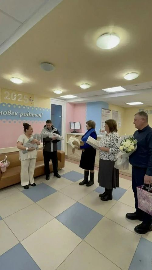 Двойное пополнение: в семье участника СВО родились сыновья-двойняшки