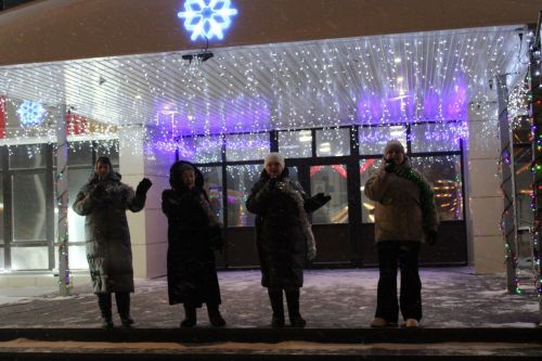 Новогоднее веселье не испугалось метели!