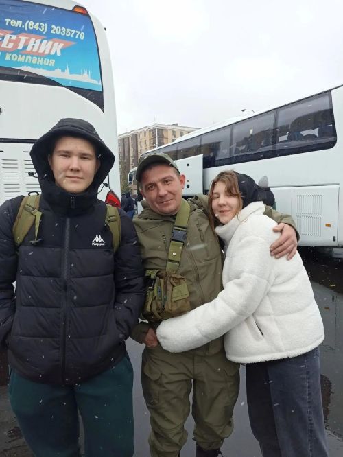 Улларының ике кителе