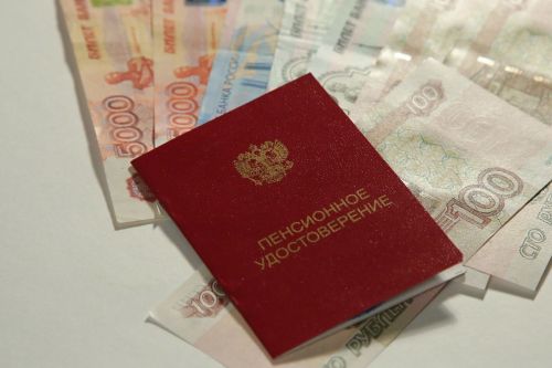 Минтруд предложил выдавать пенсии на почте по QR-коду из мессенджера