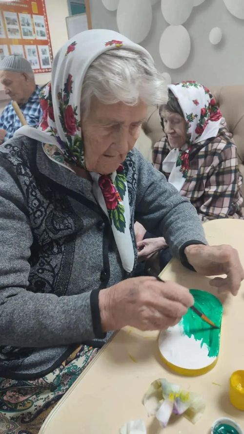 Тёплый вечер у друзей: творчество и прогулки в День бабушек и дедушек