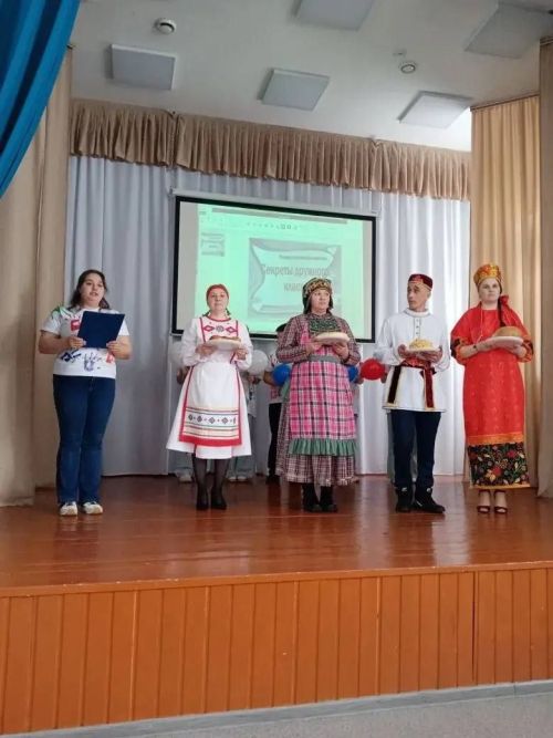 Лучшие секреты дружного класса раскрыли в Новошешминске