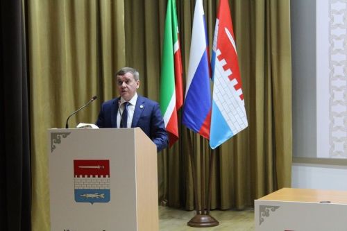 Состоялось отчетное заседание Совета Новошешминского муниципального района (фоторепортаж)