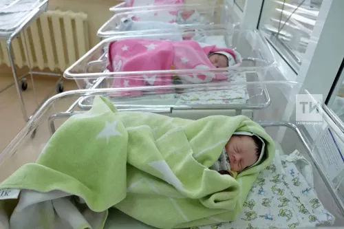 С апреля новорожденных начнут проверять на два редких заболевания
