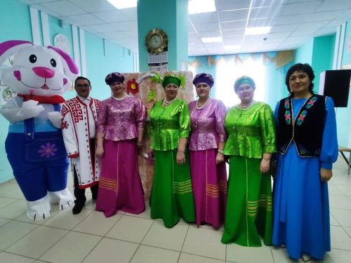 «Мелодии весны» согрели сердца получателей социальных услуг Новошешминского дома-интерната