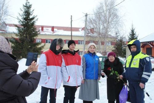 С 8 Марта, автоледи!