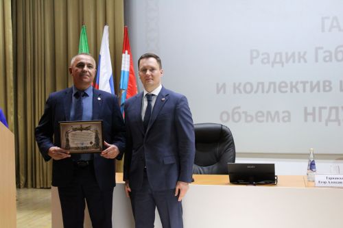 На заседании Совета района наградили достойных новошешминцев