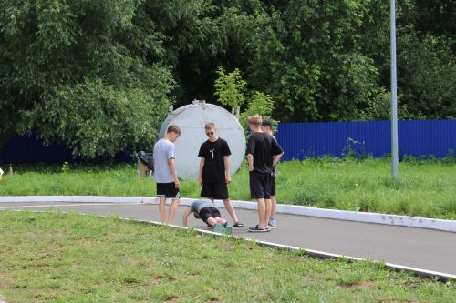В «Факеле» зажигают: спорт, творчество и день самоуправления