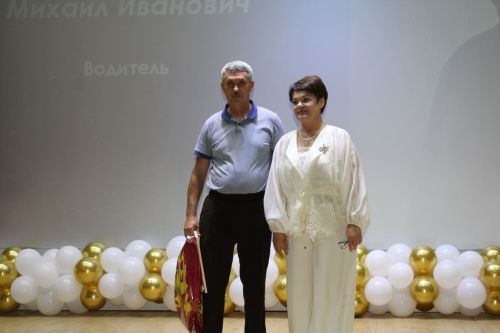 «Ангелы в белых халатах»: в Новошешминске чествовали героев медицины