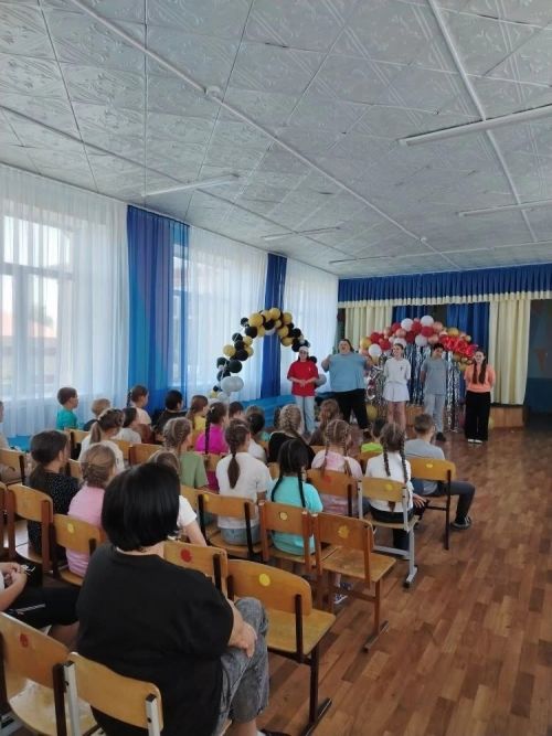«День Первых» в пришкольном лагере Новошешминска — творим, красим и танцуем!