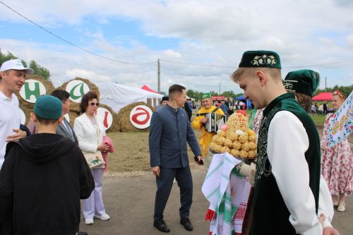 Яңа Чишмәдә Сабантуй (фоторепортаж)