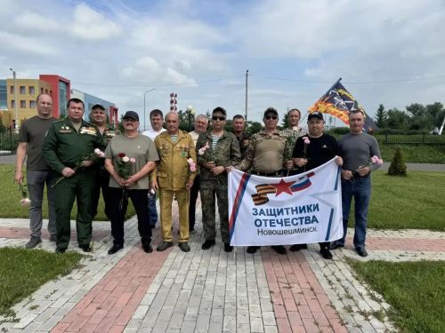 От Афганистана до СВО: в парке «Патриот» ветераны разных поколений почтили память боевых товарищей