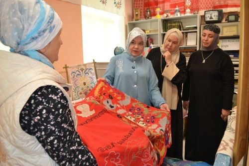 Хранители традиций