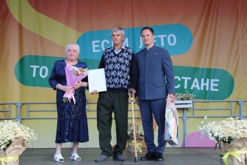Тепло семейного очага  (фоторепортаж)