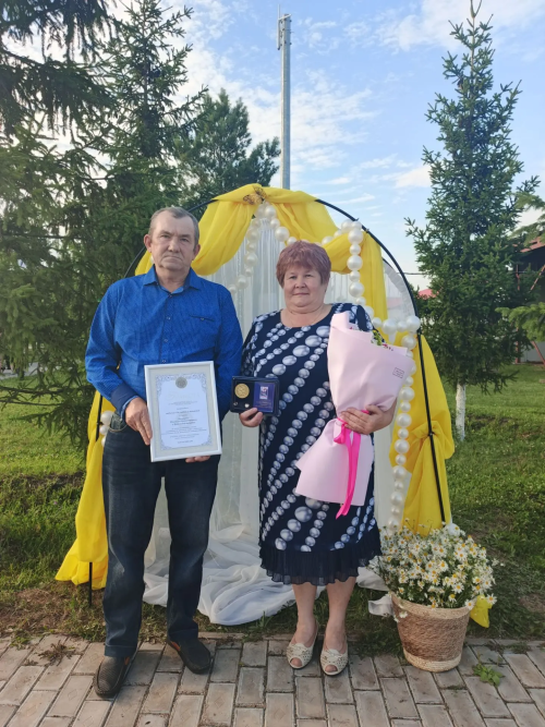 Тепло семейного очага  (фоторепортаж)