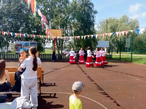 Яблочный Спас объединил жителей и гостей в Слободе Екатерининской