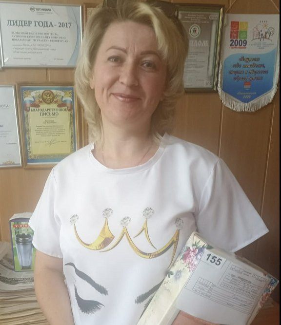 Вручение призов подписчикам «Шешминской нови» продолжается