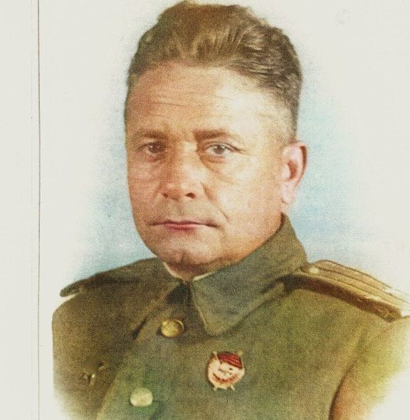 Хәрби хезмәткә багышланган гомер