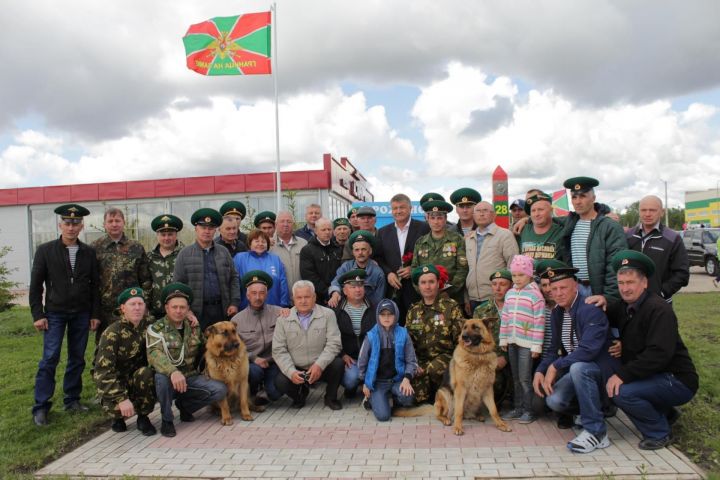 “Чик буе ныклы сак астында“