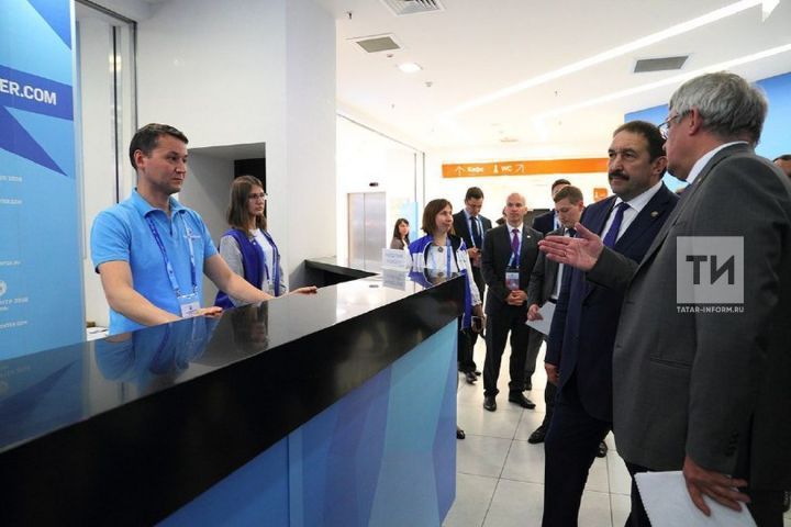 Премьер-министр Татарстана посетил казанский пресс-центр ЧМ-2018