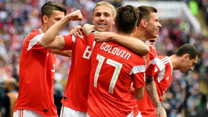Сборная России с победы стартовала на домашнем чемпионате мира по футболу