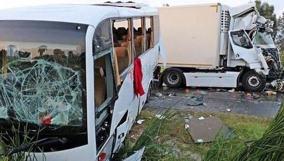 В Турции автобус с российскими туристами попал в ДТП