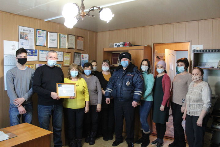 Коллектив редакции «Шешминская новь» получил благодарность от ОГИБДД