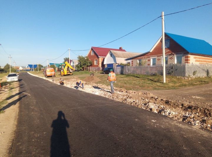 В Новошешминском районе продолжается ремонт дорог