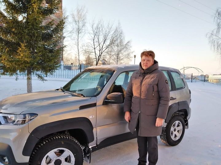 В Новошешминском районе главы двух поселений получили новые машины