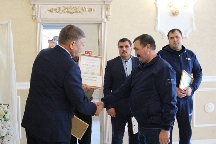 На слете наградили передовиков сельхозпроизводства Новошешминского района