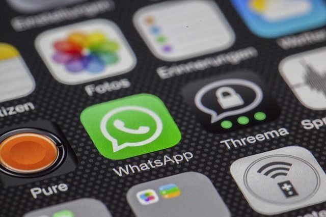 Пользователей WhatsApp призвали выключить «опасную» настройку