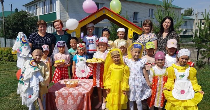9 июня в Новошешминском детском саду «Золотой ключик» прошел Сабантуй