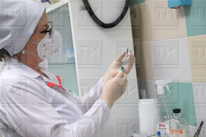 Прививку сделали около 5500 жителей Новошешминского района