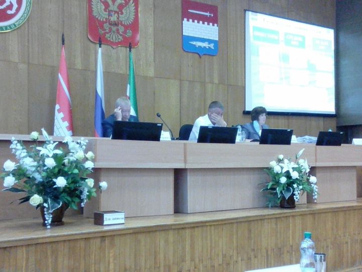 Сегодня проходит очередное заседание Совета Новошешминского муниципального района