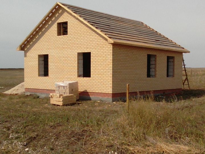 В Новошешминске строится дом для многодетной семьи